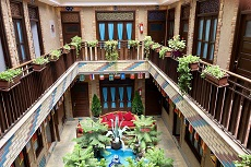 Saraye Ordibehesht Hotel