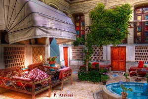 Golshan Traditional Hostel in Shiraz