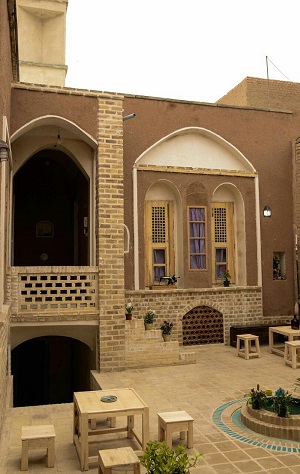 Kushk-e Honar Hostel in Kashan